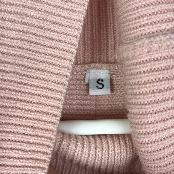 Asymmetrical oversized dolman sleeve turtleneck ribbed knit top Sz S Blush - Picture 6 of 7